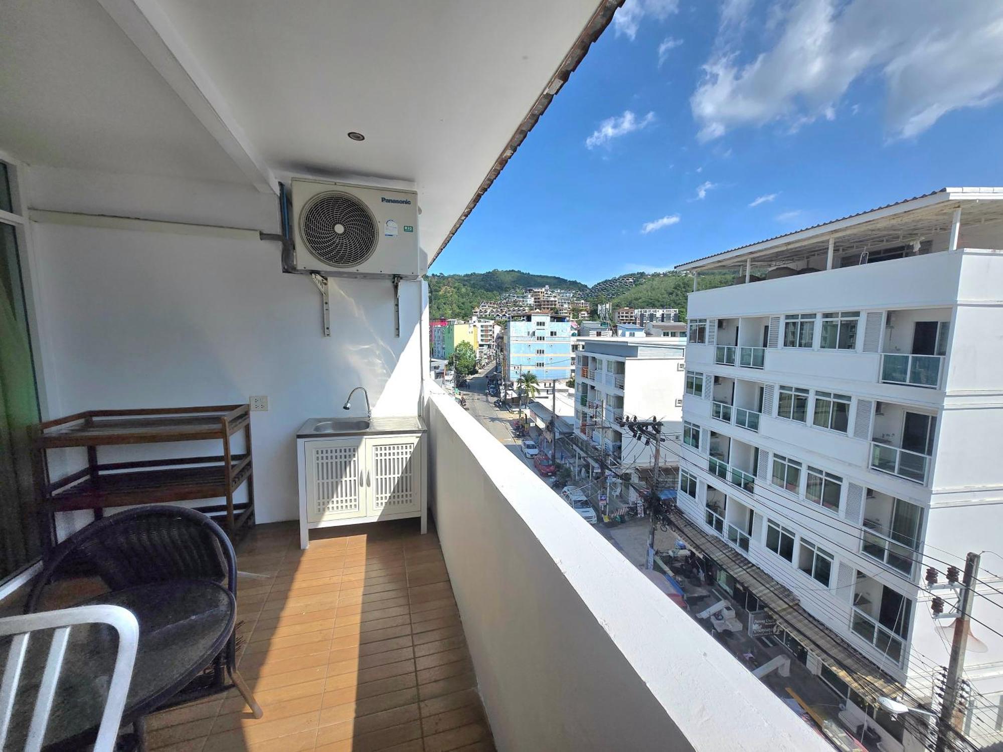 Happy 99 Guest House Patong Zewnętrze zdjęcie